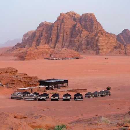 Wadi Rum Travel Camp酒店 外观 照片