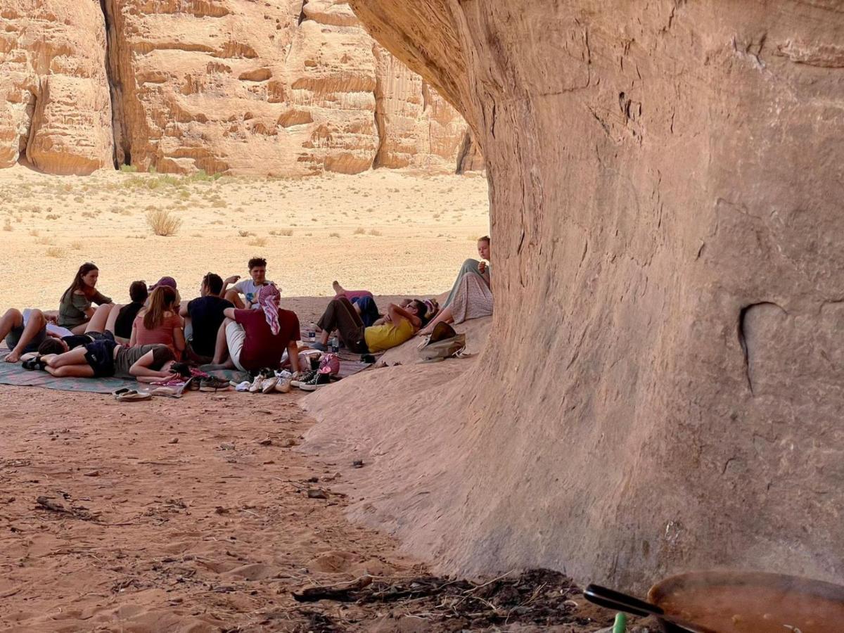Wadi Rum Travel Camp 外观 照片
