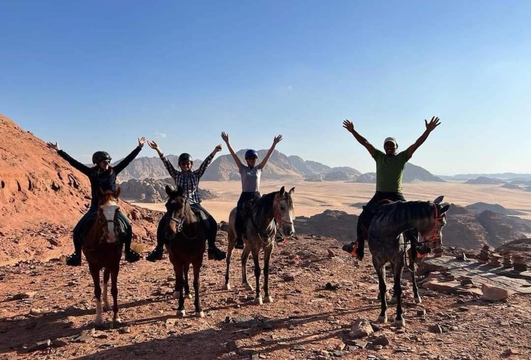 Wadi Rum Travel Camp 外观 照片