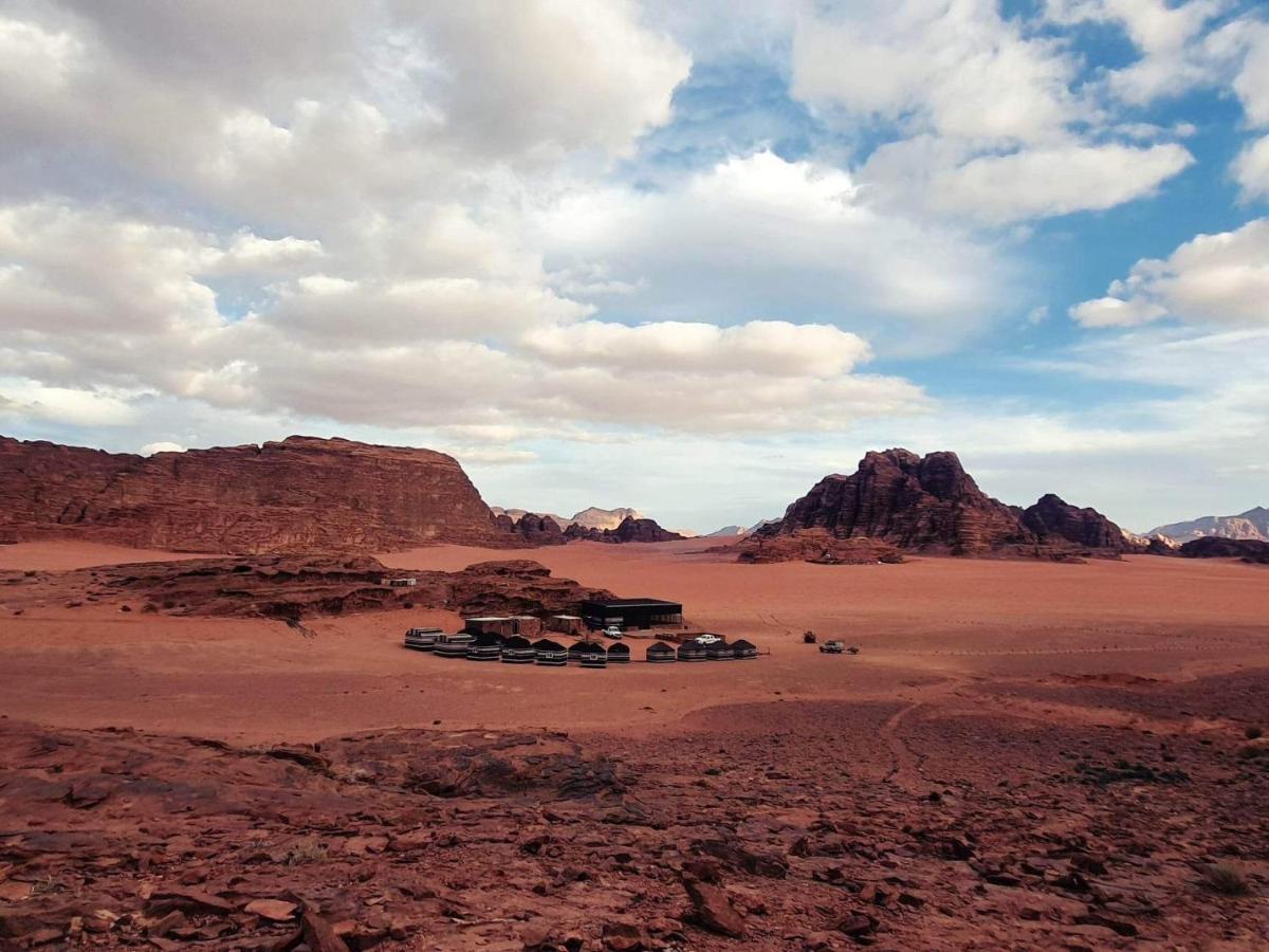 Wadi Rum Travel Camp酒店 外观 照片