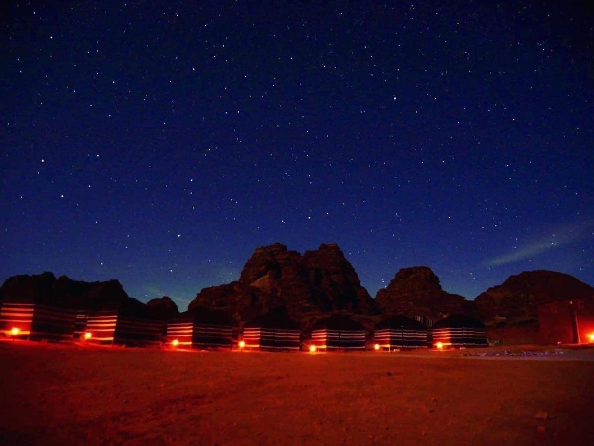 Wadi Rum Travel Camp酒店 外观 照片