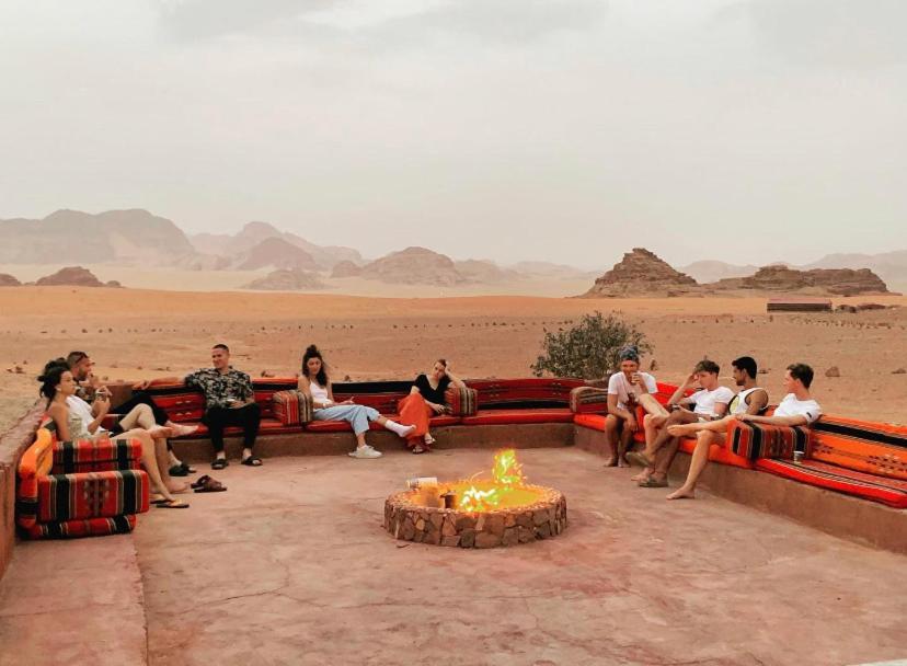 Wadi Rum Travel Camp 外观 照片
