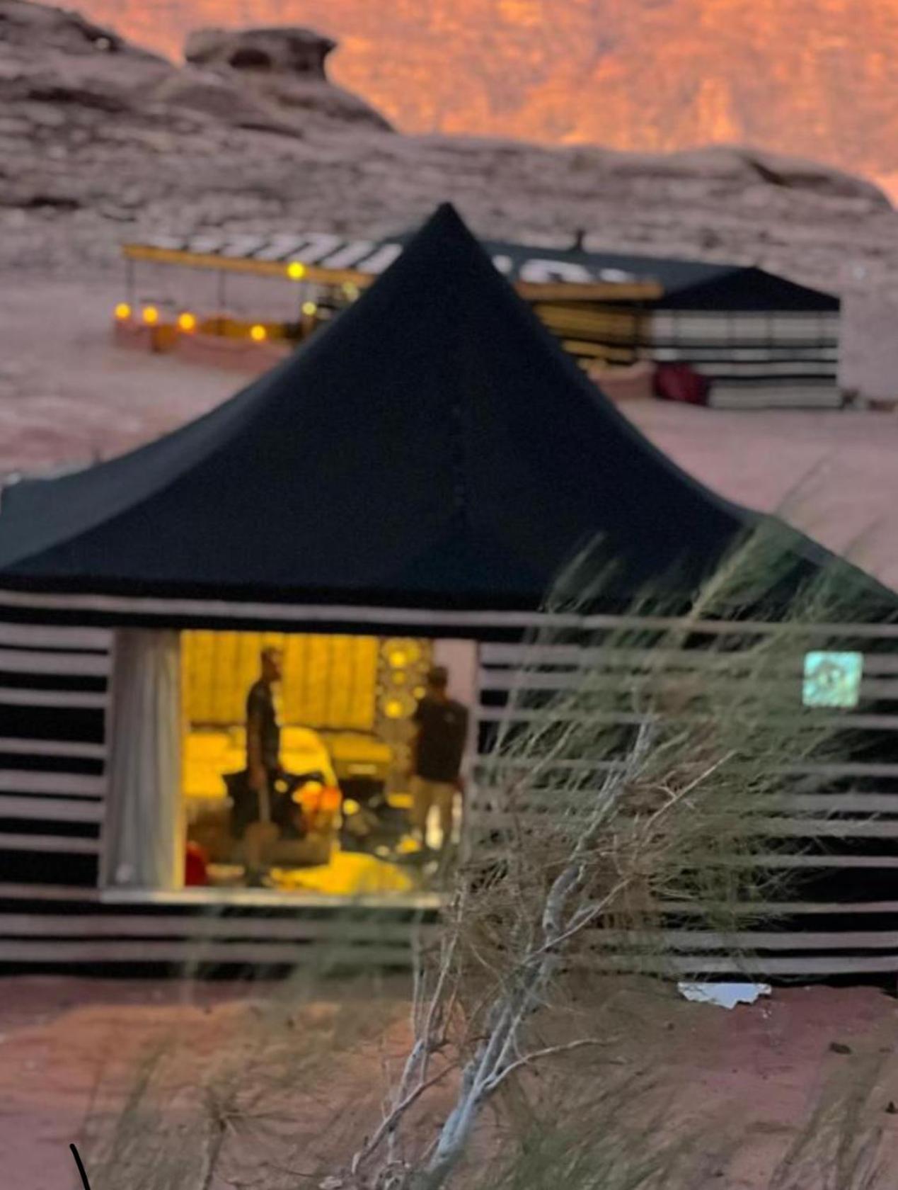 Wadi Rum Travel Camp酒店 外观 照片