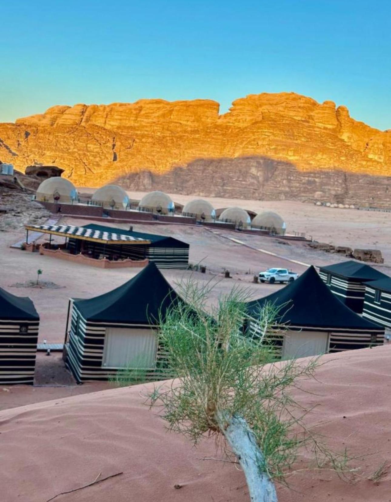 Wadi Rum Travel Camp酒店 外观 照片