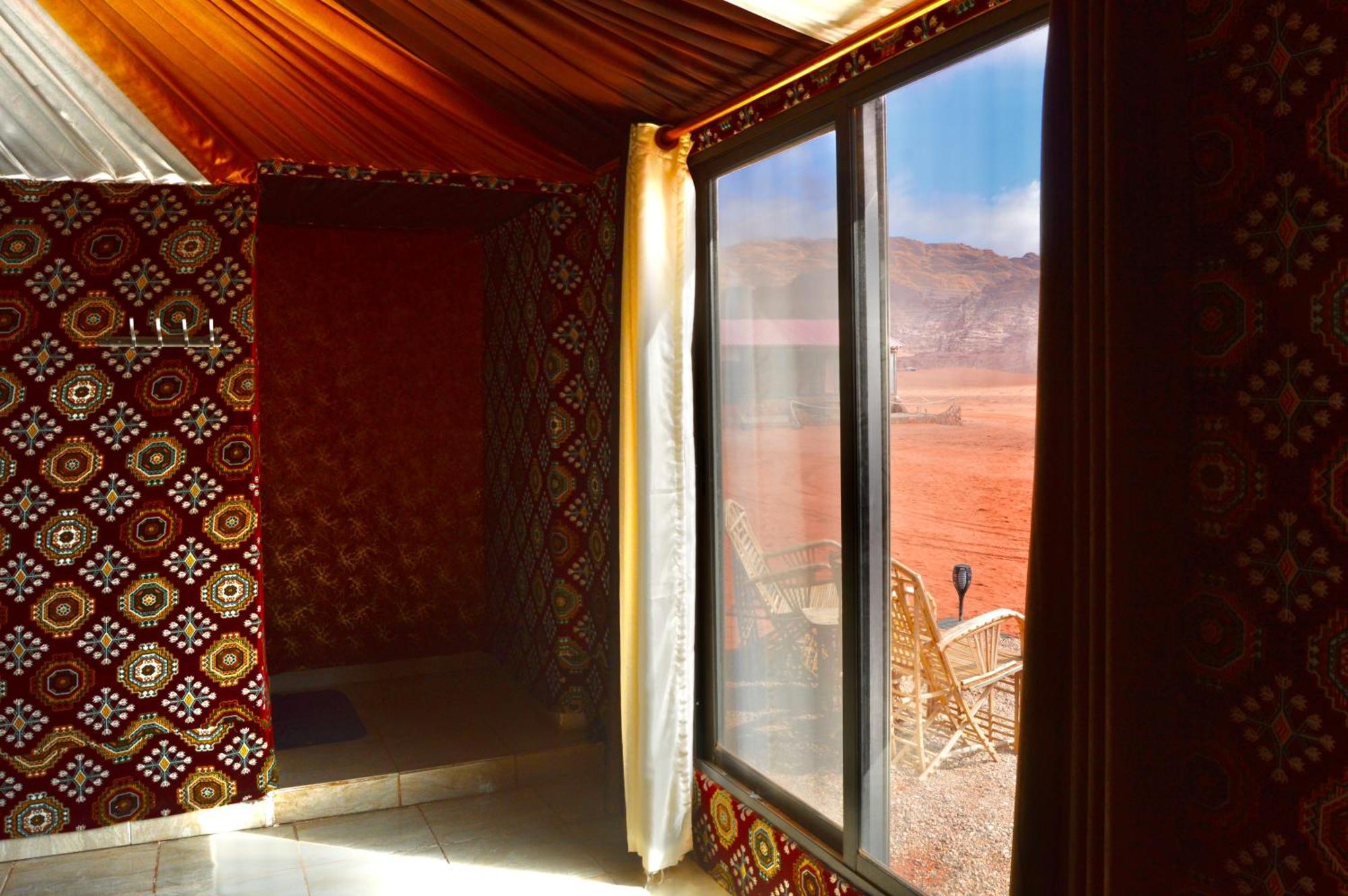 Wadi Rum Travel Camp 外观 照片