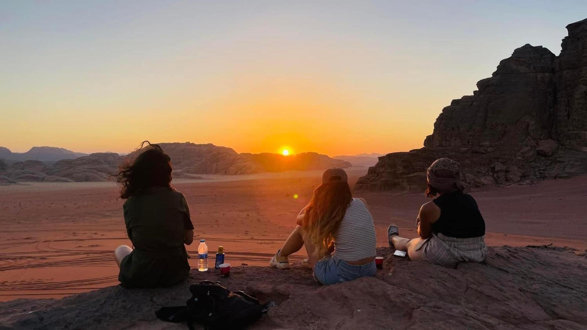 Wadi Rum Travel Camp 外观 照片